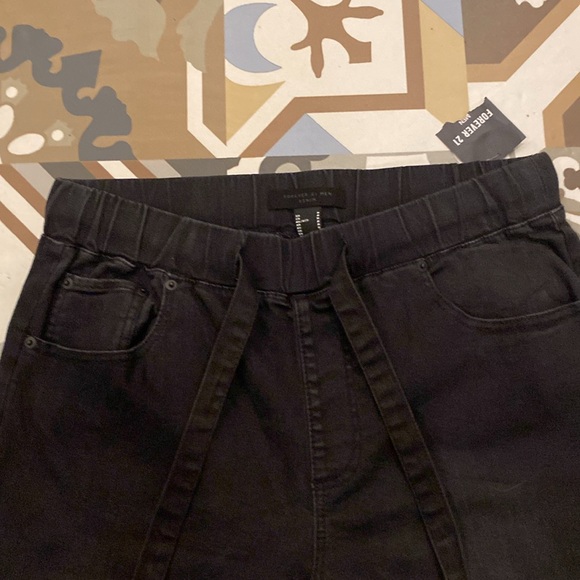FOREVER 21 Men elastic draw string Black Denim Pants - Picture 3 of 3